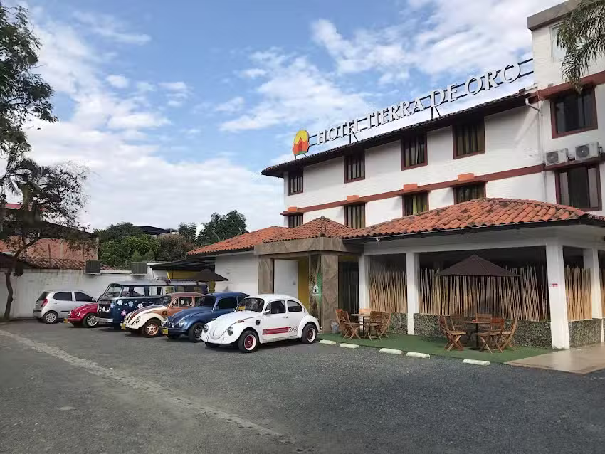 Hotel Tierra De Oro