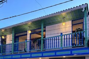 Hotel traves&iacute;a quindiana