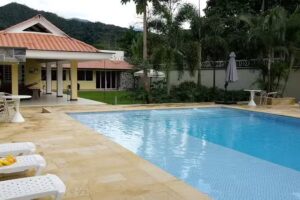 Hotel Vanguardia Colonial