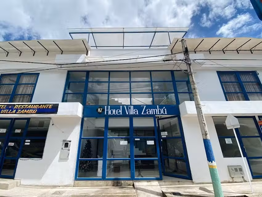 Hotel Villa Zamb&uacute;