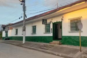 Hotel y parqueadero Recreo Plaza la mesa cundinamarca