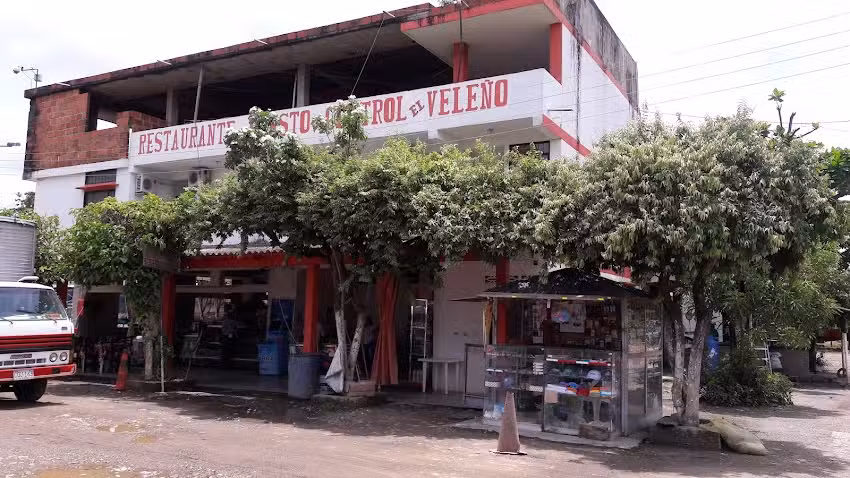 Hotel y Puesto de Control EL VELE&Ntilde;O