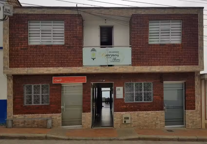 Hotel y Restaurante Buenos Aires El Espino