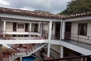 Hotel Y Restaurante El Cacique