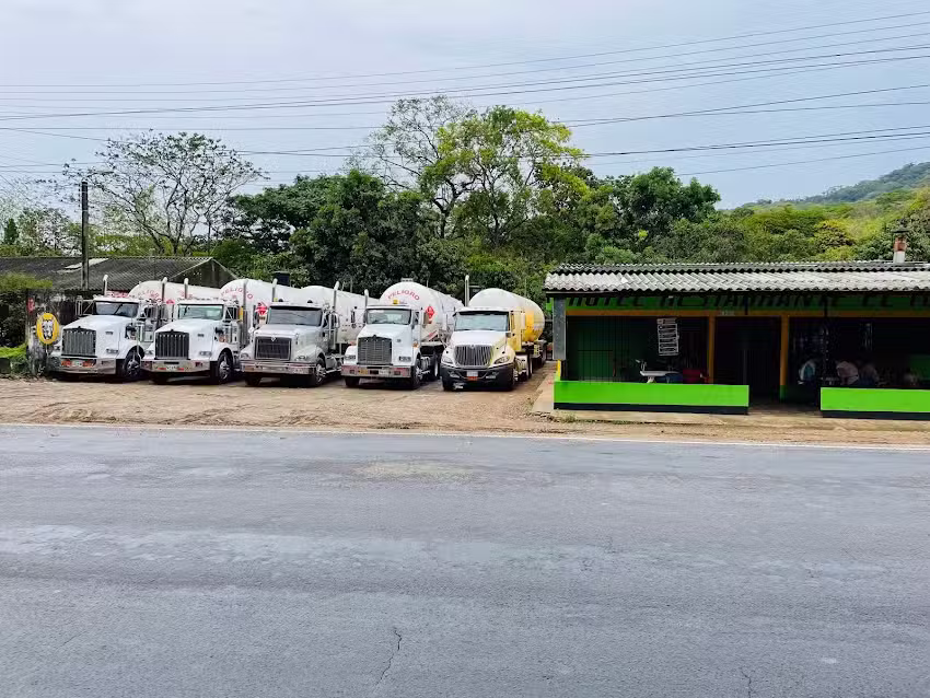 Hotel y Restaurante El Tutanito