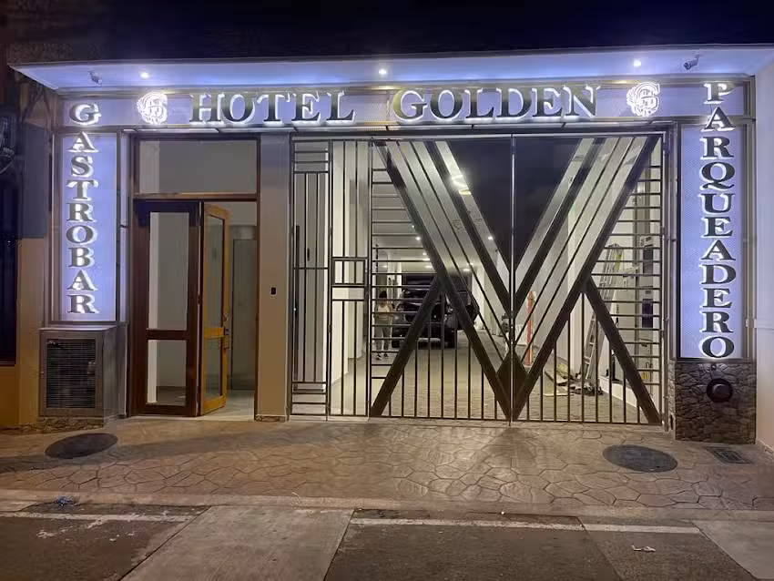 Hotel y Restaurante Golden Cartago