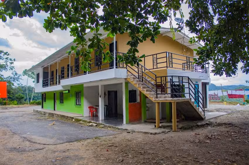 Hotel y Restaurante Los Mangos