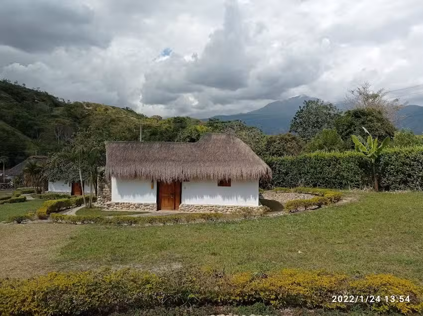 Hotel Y Restaurante Nabusimake