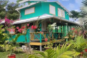 HOTEL YELLOW HOME PROVIDENCE ISLAND RNT149592