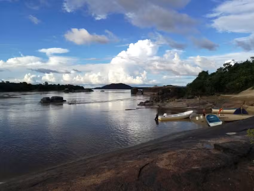 Isla Santa Elena, Capital