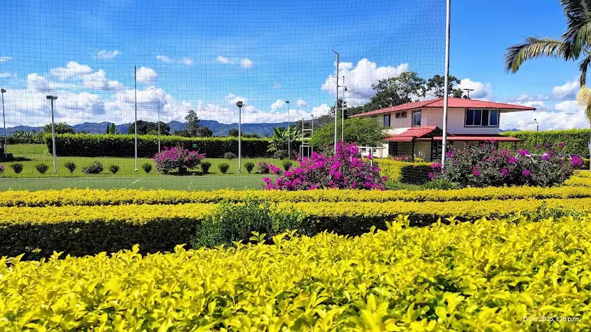 Kind&iacute;a park hotel