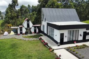 La Fonda de Alvaro.Hospedaje &ndash; Restaurante