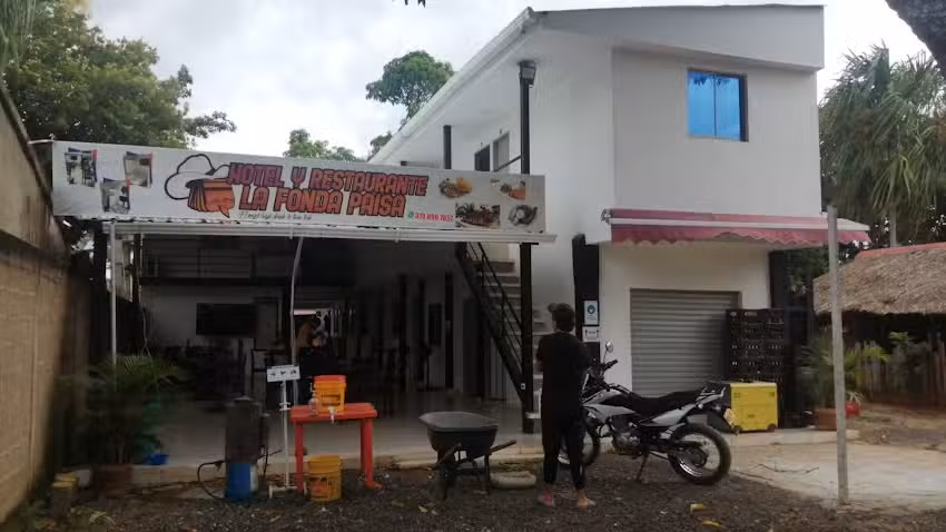 La Fonda Paisa &ndash; Hotel, Rstaurante y Parqueadero