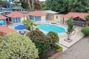 La fontana caba&ntilde;as