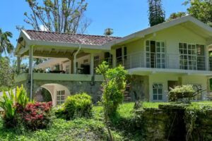 LA IRLANDA by Casa De La Ruta