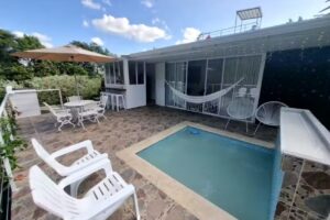 La Reserva Containers