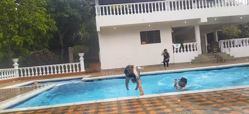 LA TERTULIA &ndash; FINCA