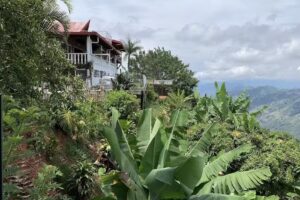 Las Monta&ntilde;as Inn &ndash; Hoster&iacute;a