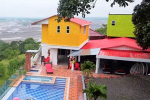 LLANOLUXE ( finca en villavicencio )