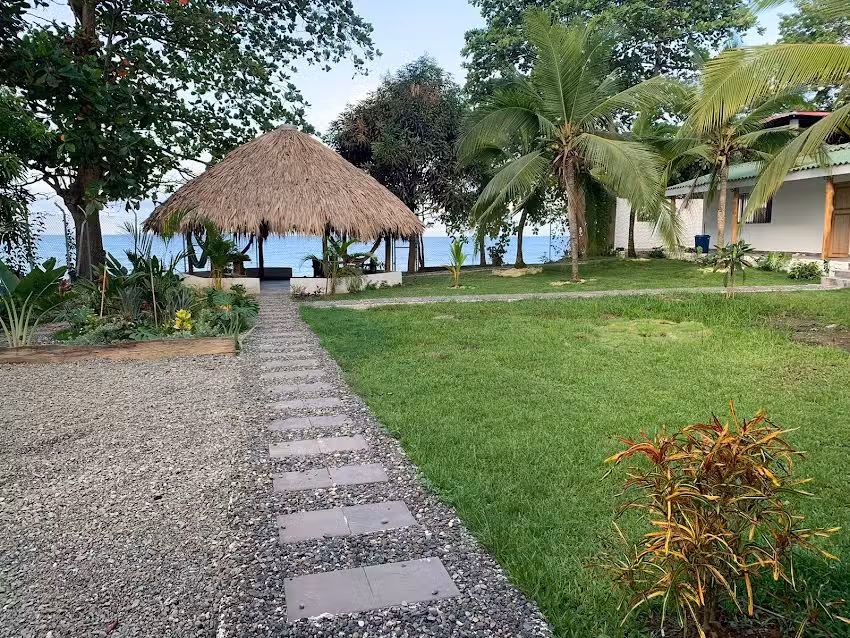 LOS RECUERDOS DE ELLA