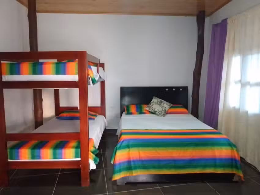 Luna Verde Sol y Mar Sabanetica