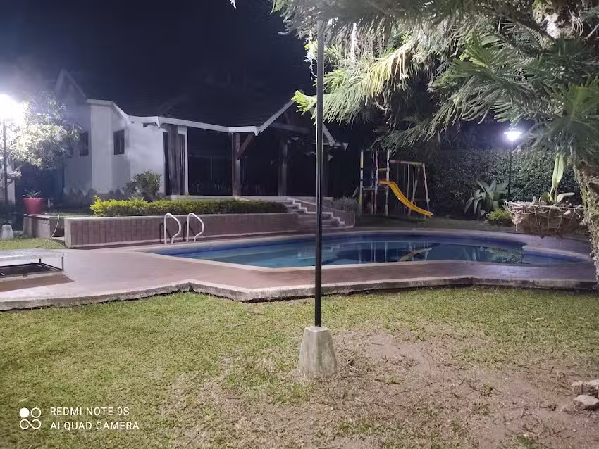 Mansi&oacute;n del Bosque