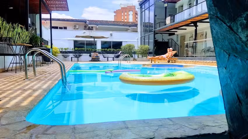 Medell&iacute;n Vibes