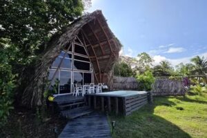 Melo Party Hostel La Barra