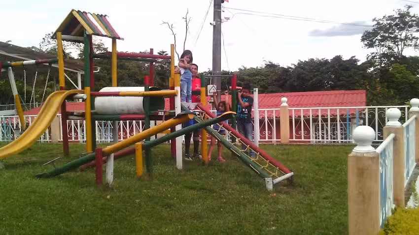 MI FINCA SAN NICOLAS EN LA MESA