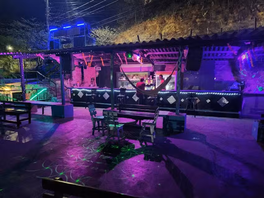 Mirador Hostel, Bar de Taganga