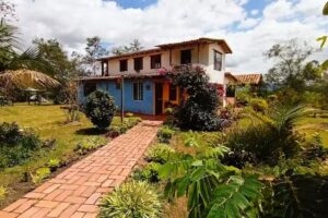 Monte Verde Caba&ntilde;as & Camping