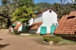 MOTEL MIRADOR CABAÑAS