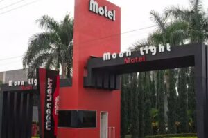 Motel Moonlight
