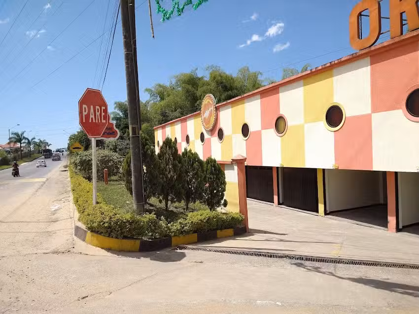 Motel Orange