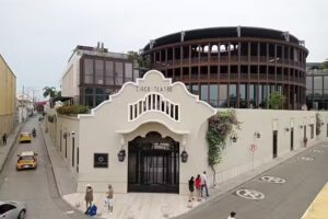 MY PARENTS HOUSE [Animals Lovers]