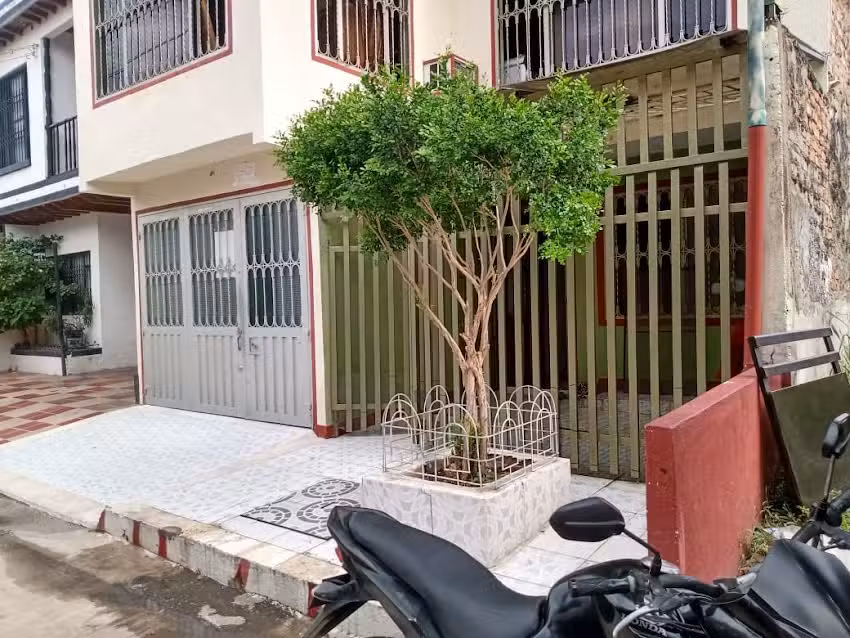 Mz 34 casa 2 Barrio las quintas de Flandes, Flandes, Tolima