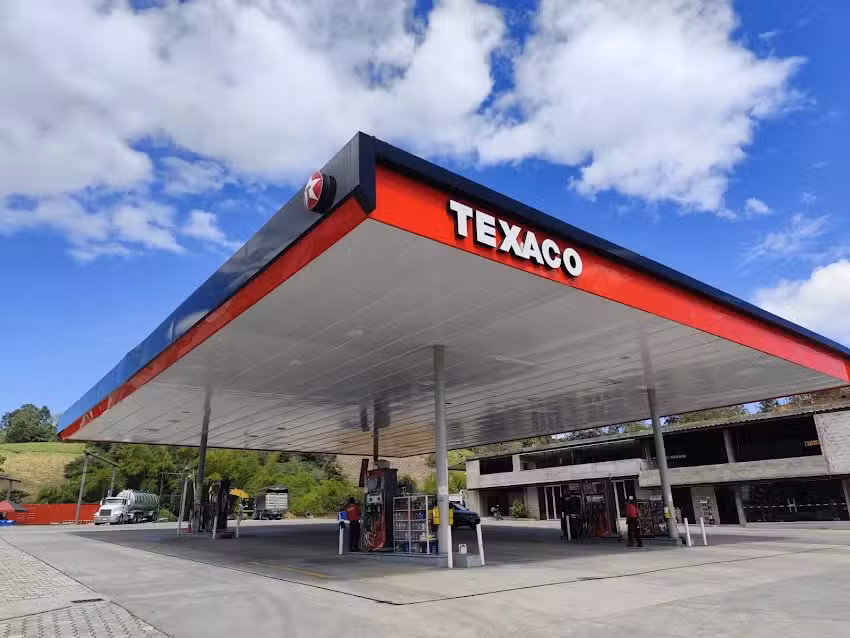 MZ estaci&oacute;n de servicio, hotel y restaurante