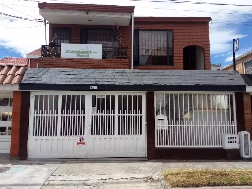 Nabusimake Hotel Modelia