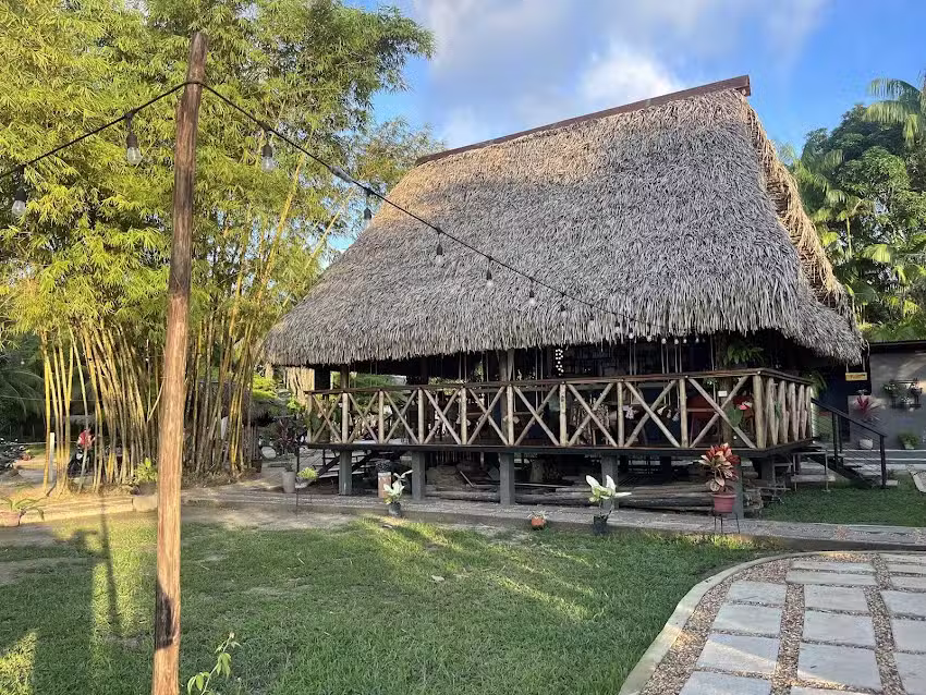 Naza Hostal