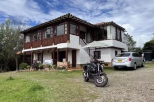 Or&iacute;genes hospeder&iacute;a