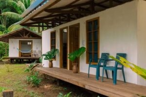 Pacific Waves Hostel & Surf