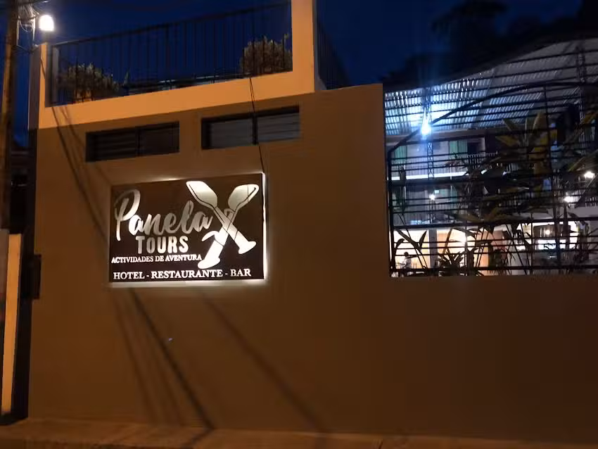 Panela tours