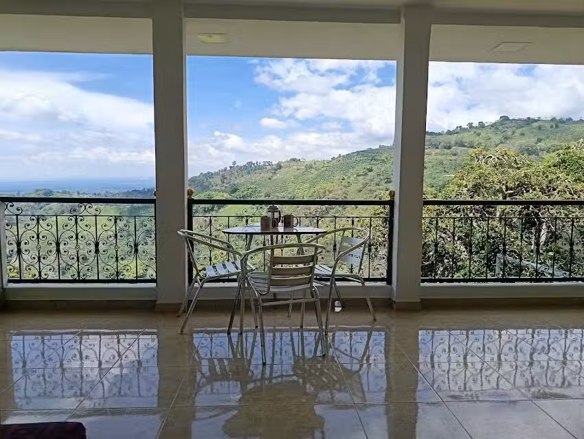 Panorama Caf&eacute; Hostel