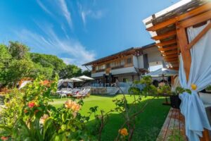 PAO PAO Hotel & Restaurant