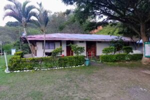 Parador Berlin Lago Calima