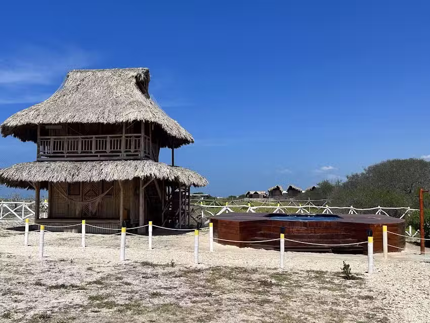Playa escondida Mayapo:( Guajira Colombia)