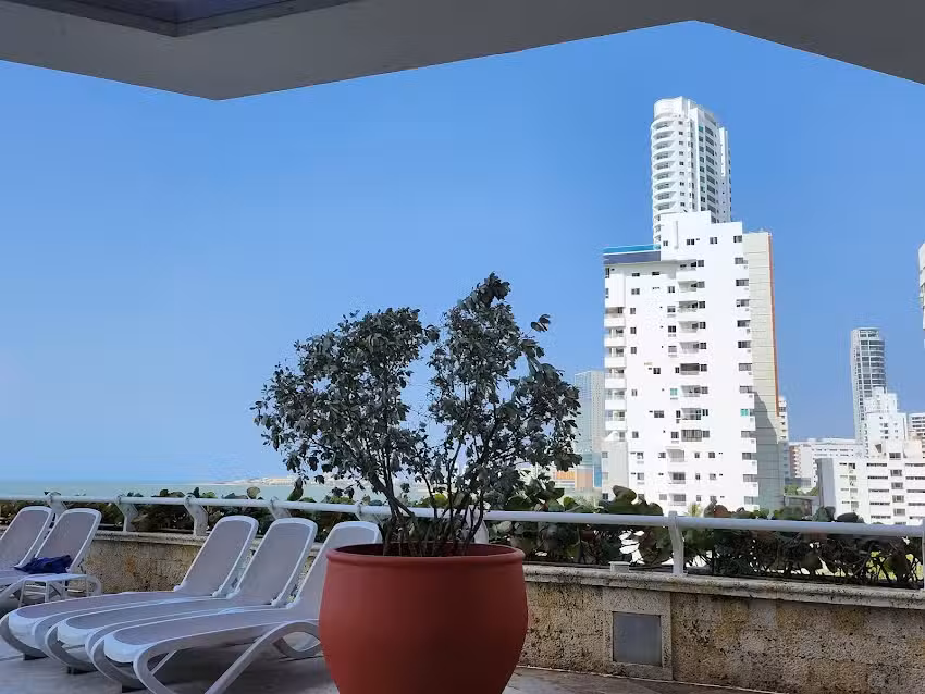 Playa Hotel Almirante