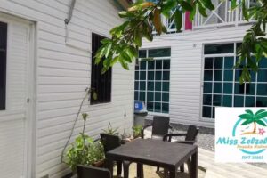 Posada Nativa Miss Zelzel Place