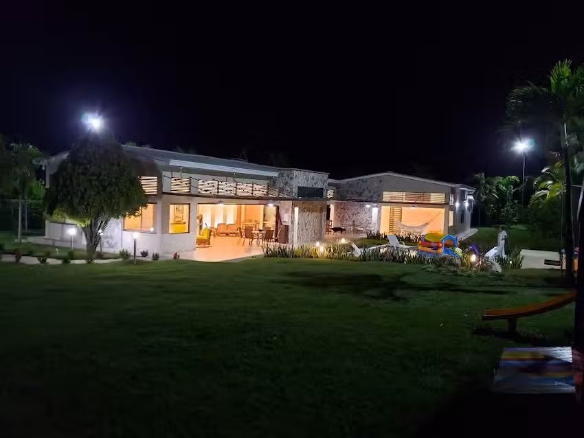 RANCHO DE YESSI RIVERA HUILA