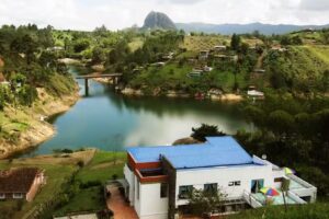 REMANSO DEL AGUA &ndash; Family Guesthouse by the Reservoir